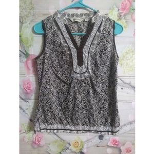 St Johns Bay printed vneck sleeveless top S